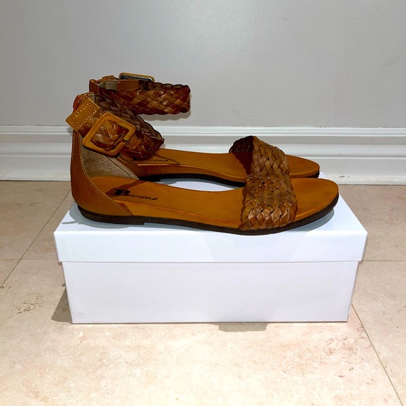 Browns Donna Sandal - Picture 1 of 5